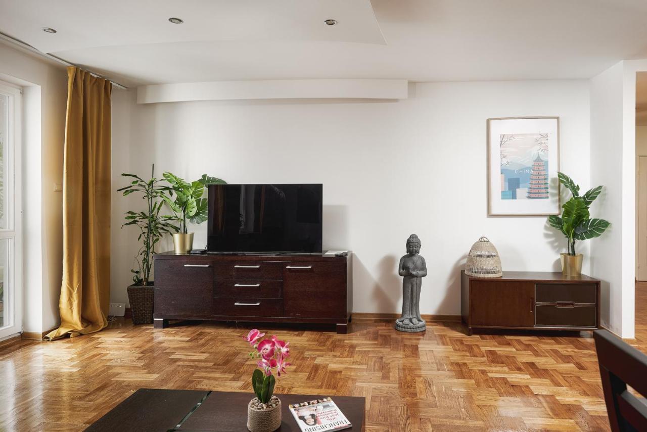 Lumina Spacious Apartment Near The Railway Station Warsaw Exterior photo
